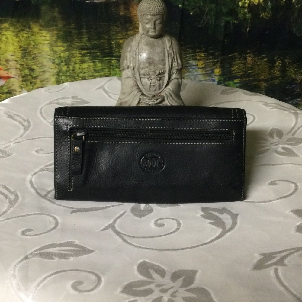 Roots wallet